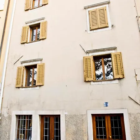 Apartment La Donota *